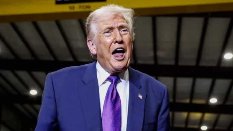 ইরান আলোচনা করতে চায়, আমি বলেছি অনেক দেরি হয়ে গেছে: ট্রাম্প