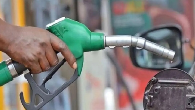 মধ্যপ্রাচ্যজুড়ে যুদ্ধের জের, ১৫০ ডলার ছাড়িয়ে যেতে পারে তেলের দাম