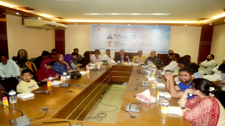 নতুন বাংলাদেশ বিনির্মাণে প্রতিবন্ধকতা নিয়ে পিআরইউ’র গোলটেবিল আলোচনা