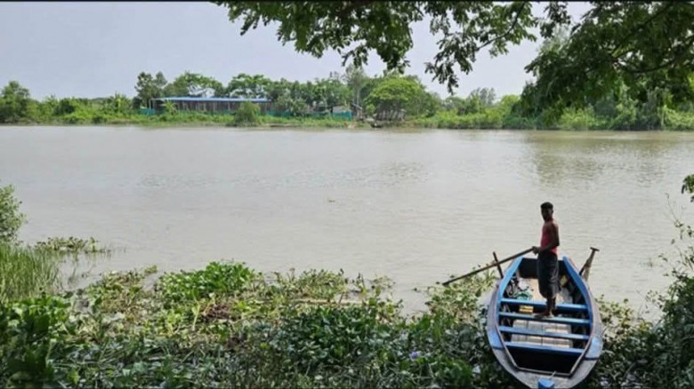 একটি সেতুর প্রতীক্ষায় ২ উপজেলা
