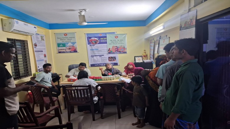 বন্যা-পরবর্তী স্বাস্থ্যঝুঁকি মোকাবিলায় আনোয়ারার ১১ ইউনিয়নে স্বাস্থ্য ক্যাম্প
