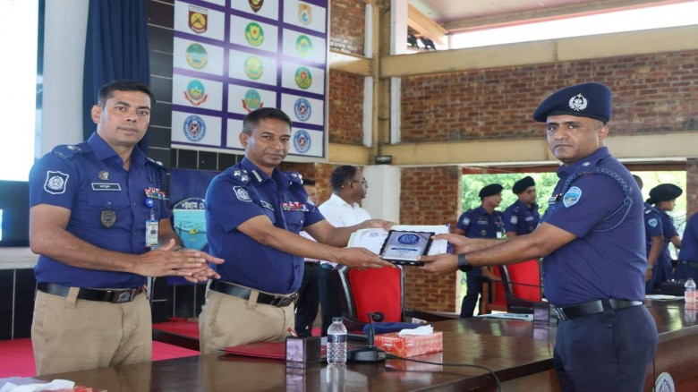 অপরাধ দমনে সাফল্য, জুলাইয়ের সেরা ওসি আনোয়ারার জুনায়েত চৌধুরী